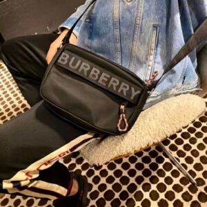 [국내배송]버버리 나일론 크로스