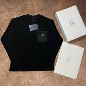 [국내배송]프라다 나일론포켓 긴팔티