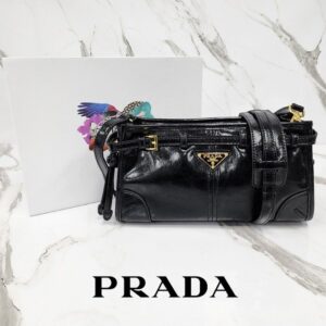 [국내배송]프라다 스몰 가죽 숄더백